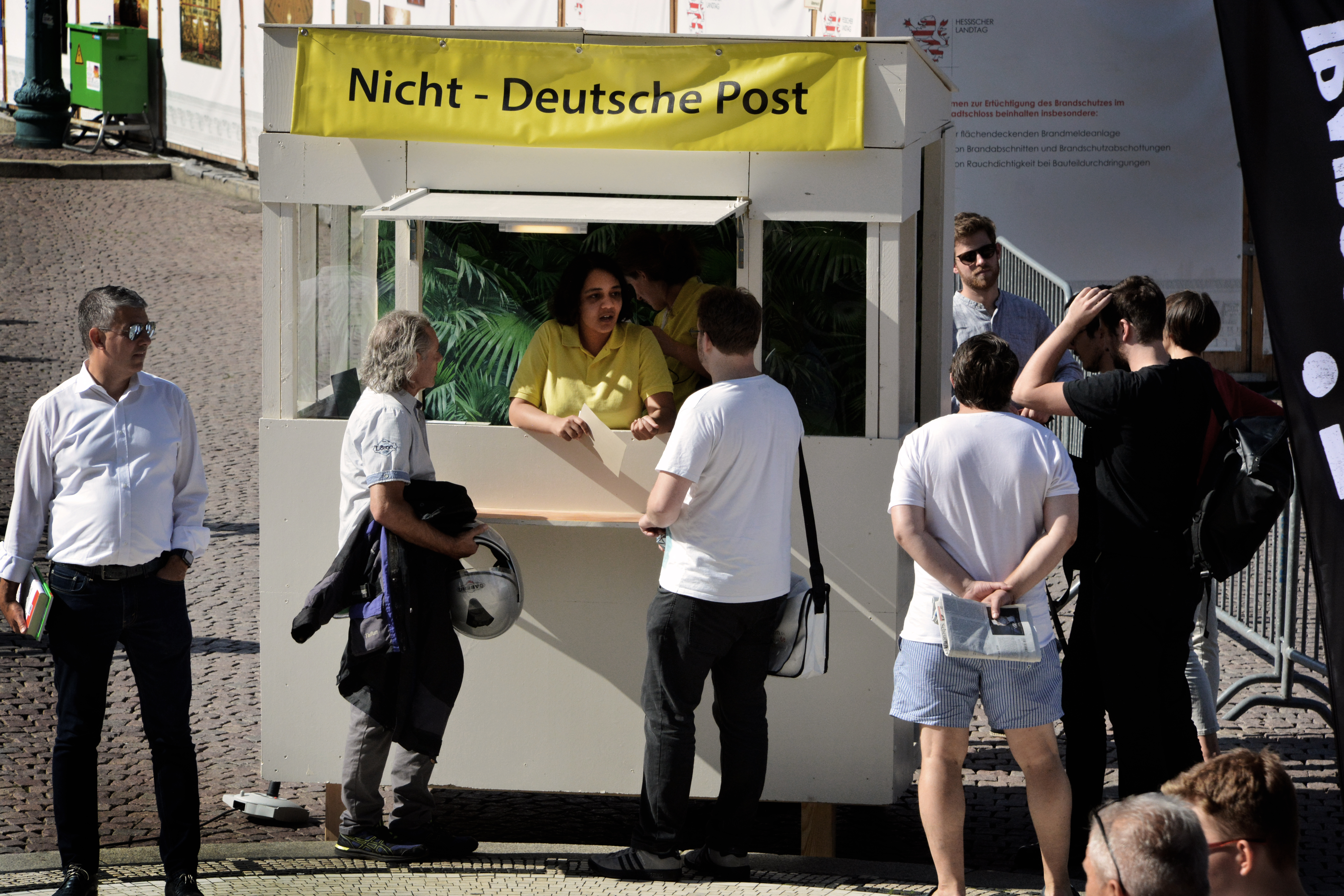 Nicht-Deutsche Post